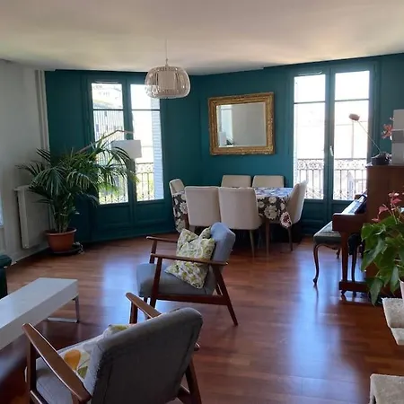 Апартаменты Spacious And Luminous 3br Appt, Center 10mn Notre Dame *