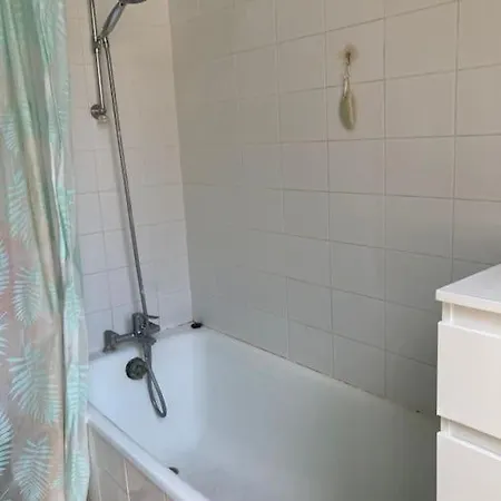 Spacious And Luminous 3br Appt, Center 10mn Notre Dame *